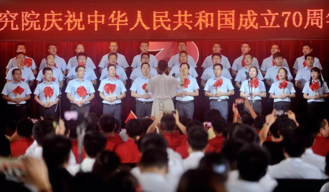 天上掉下个小猪猪